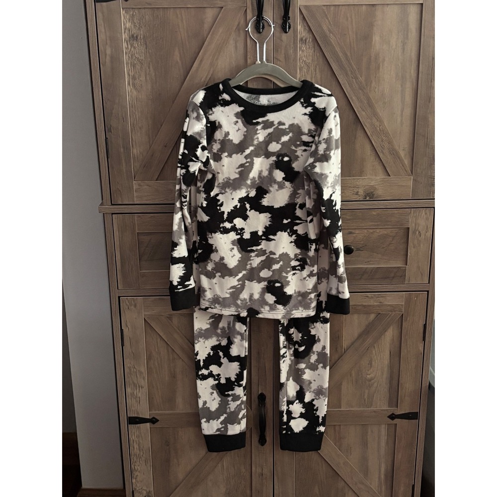 Cat & Jack Kids Black White Gray Cloud Camo Fleece Pajama Set Size 10
